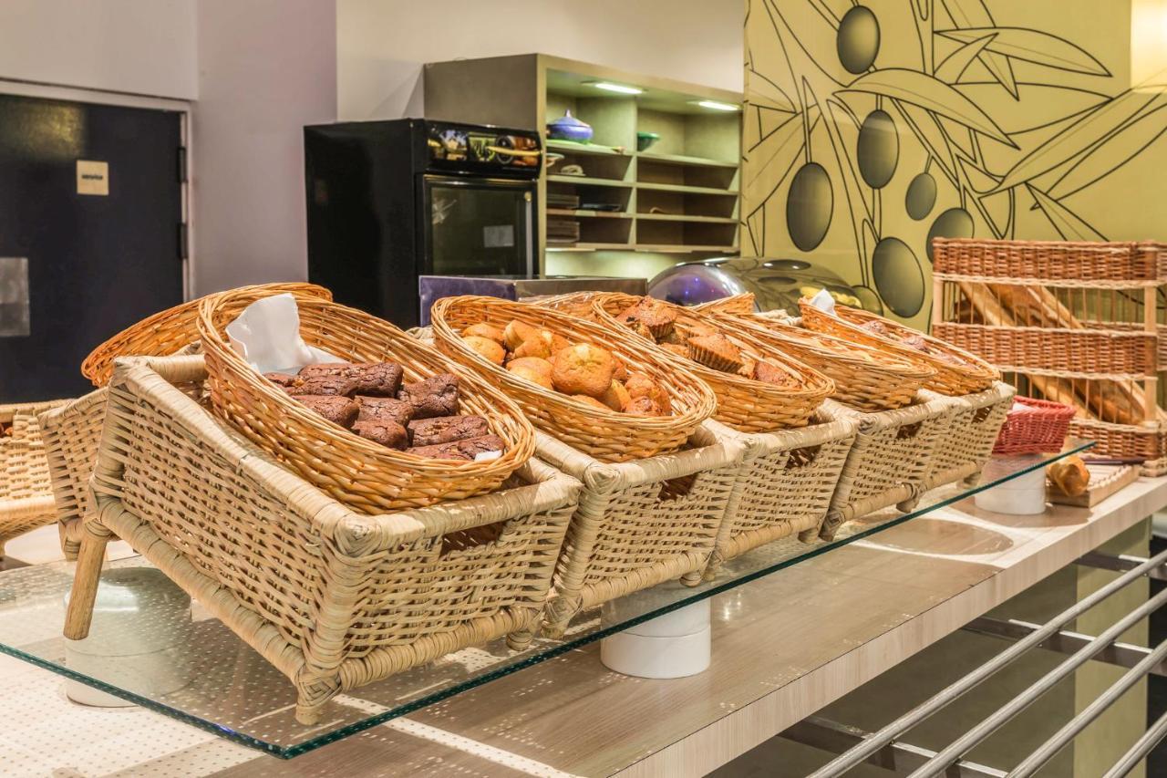 Ibis Oran Les Falaises Екстериор снимка