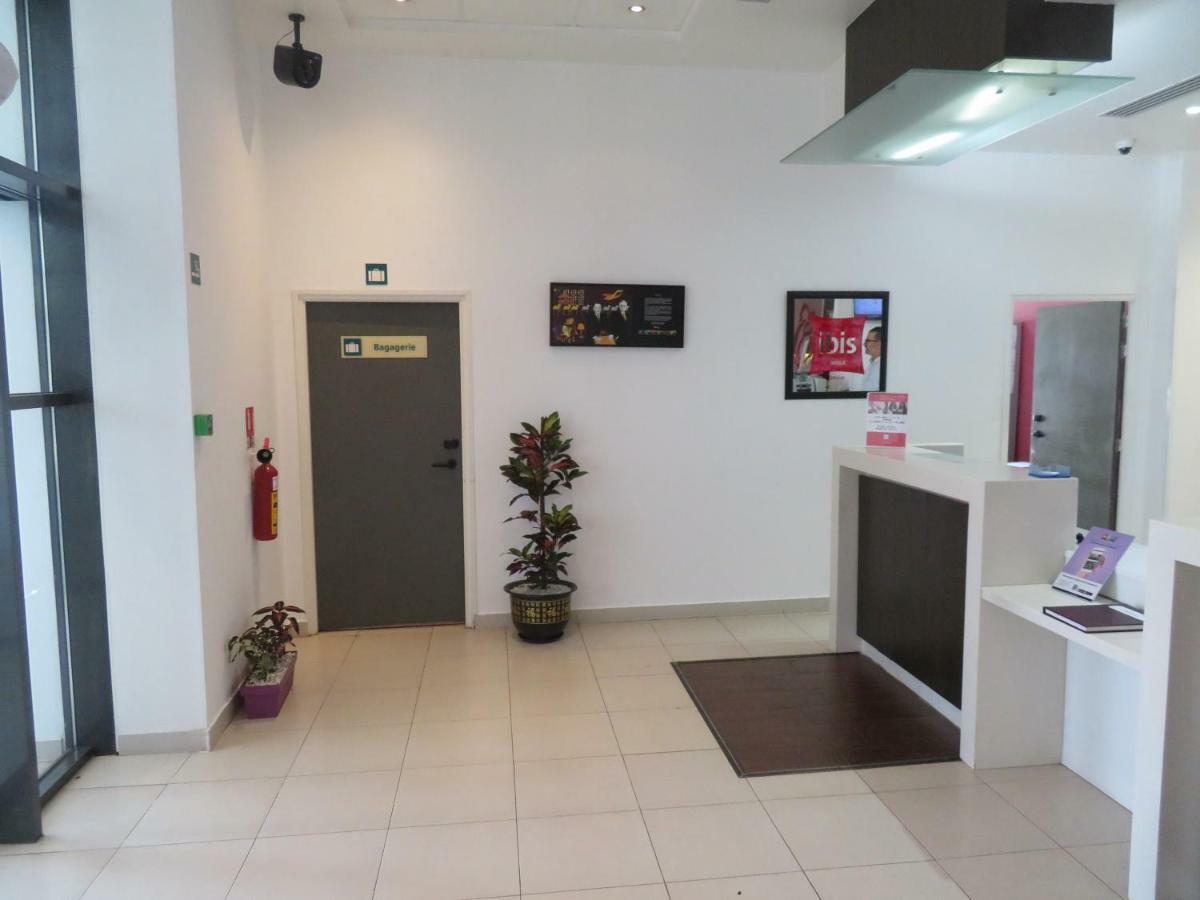 Ibis Oran Les Falaises Екстериор снимка