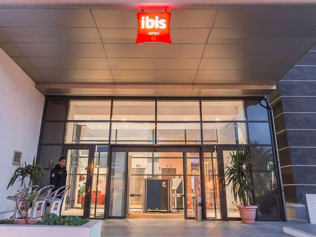 Ibis Oran Les Falaises Екстериор снимка